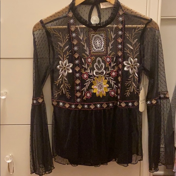 Altar'd State Tops - altered state beautiful shirt